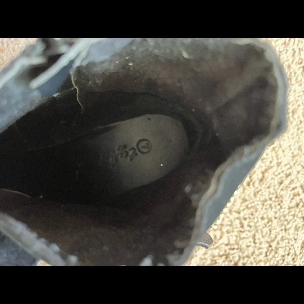Boots - Picture 6 of 6